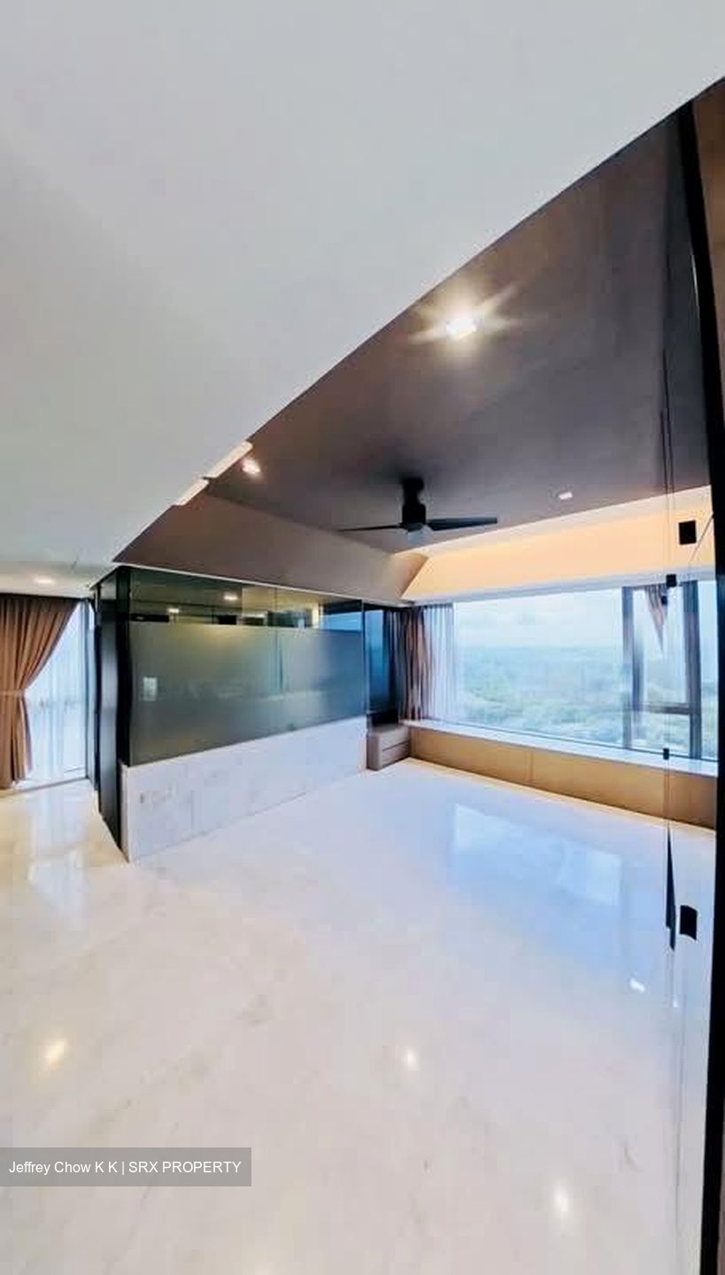 SilverSea (D15), Condominium #582004731